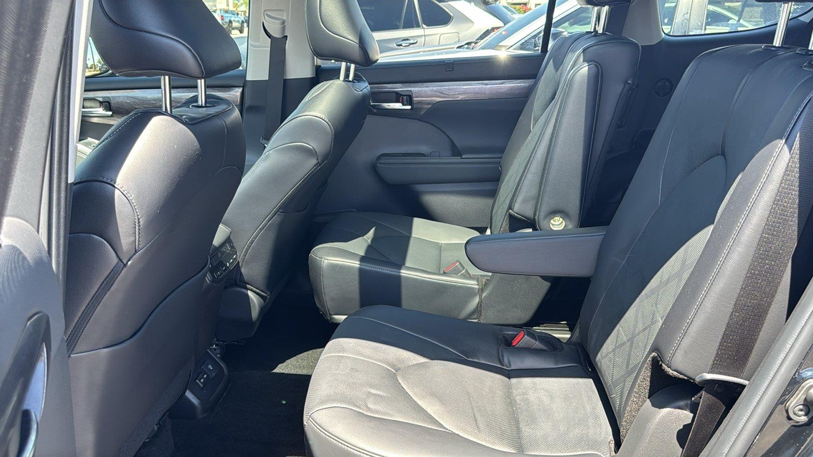 Used 2024 Toyota Highlander SUV