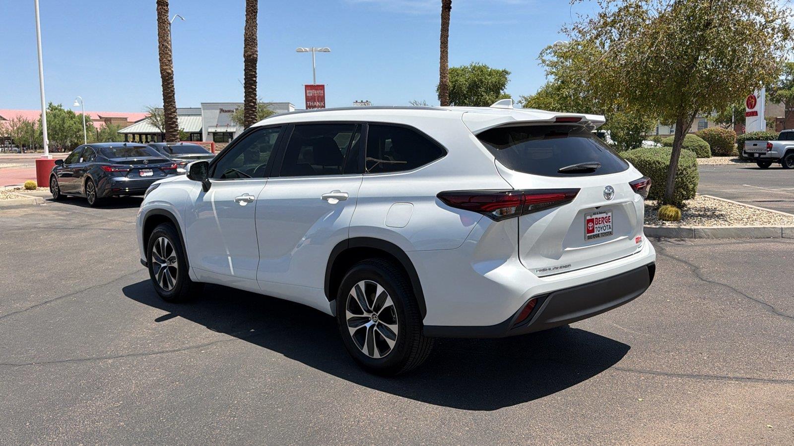 Used 2025 Toyota Highlander SUV