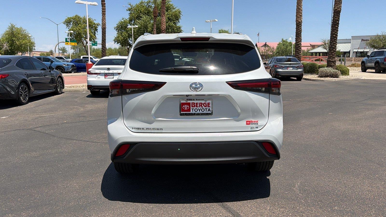 Used 2025 Toyota Highlander SUV