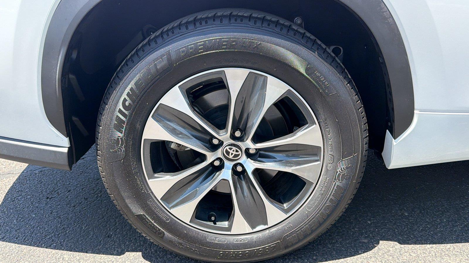 Used 2025 Toyota Highlander SUV