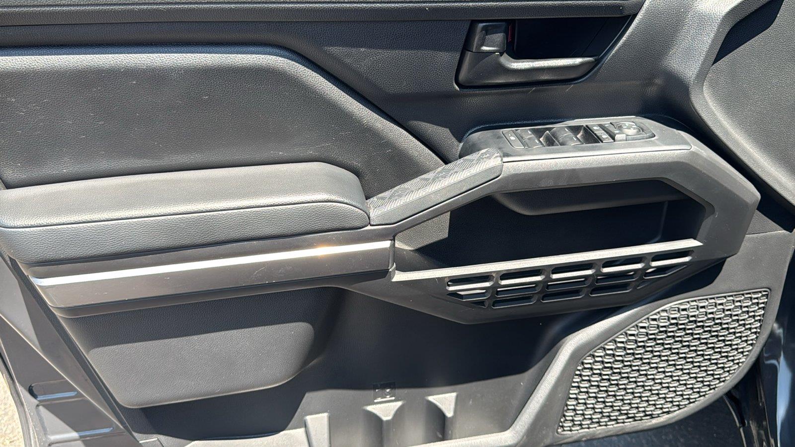 Used 2025 Toyota Tacoma Truck