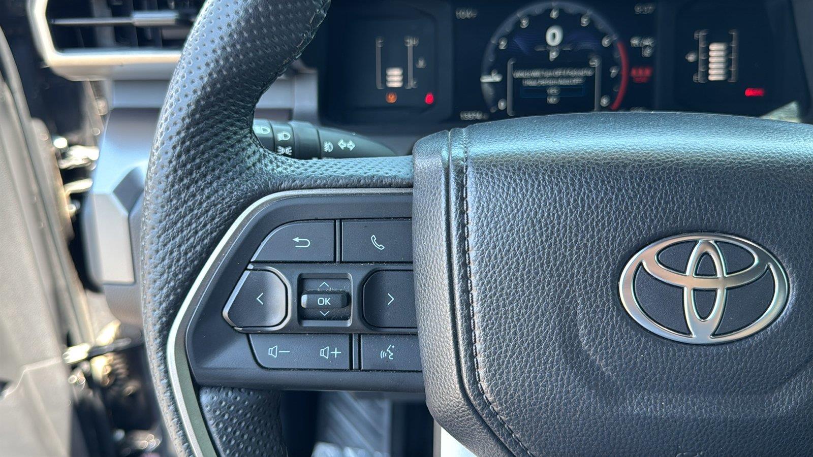 Used 2025 Toyota Tacoma Truck