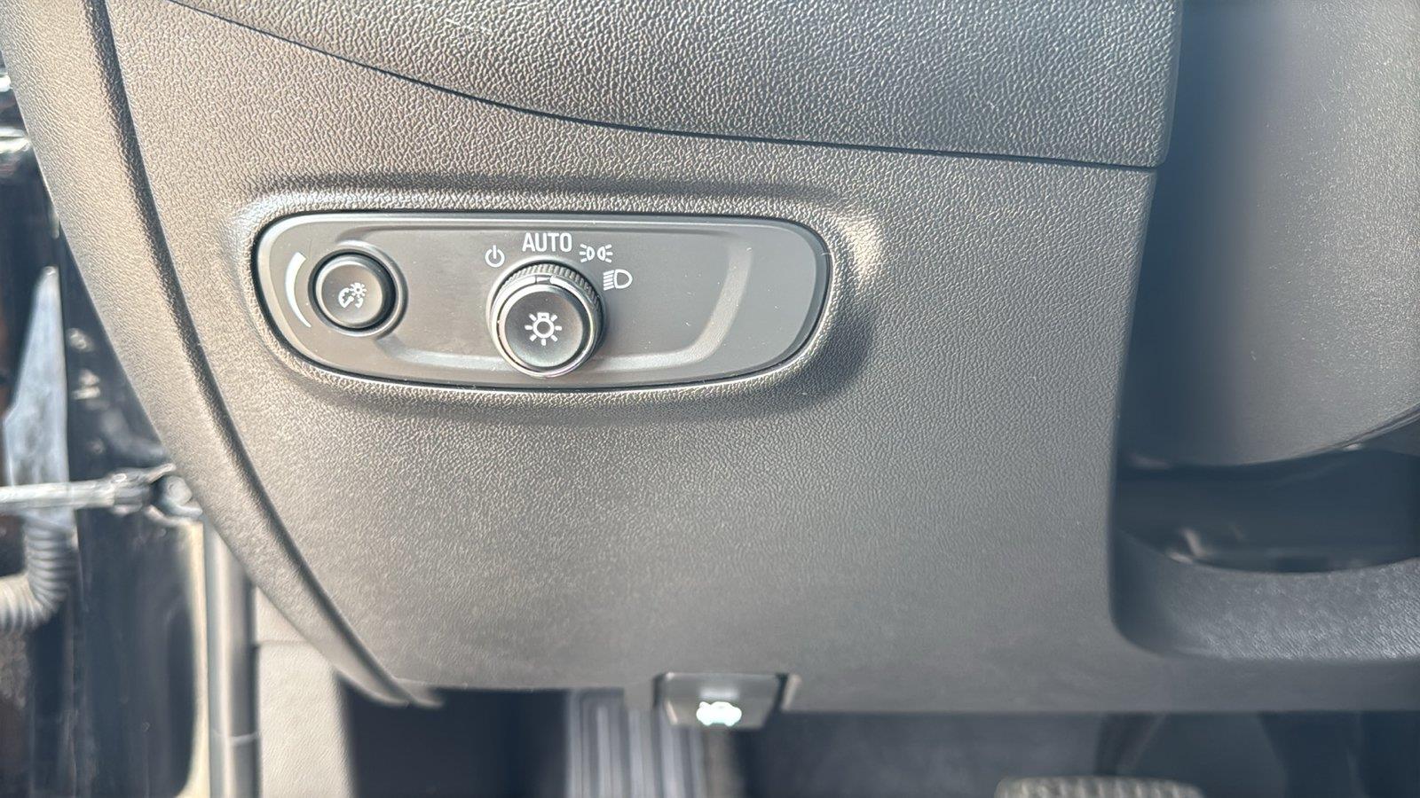 Used 2022 Chevrolet Equinox SUV