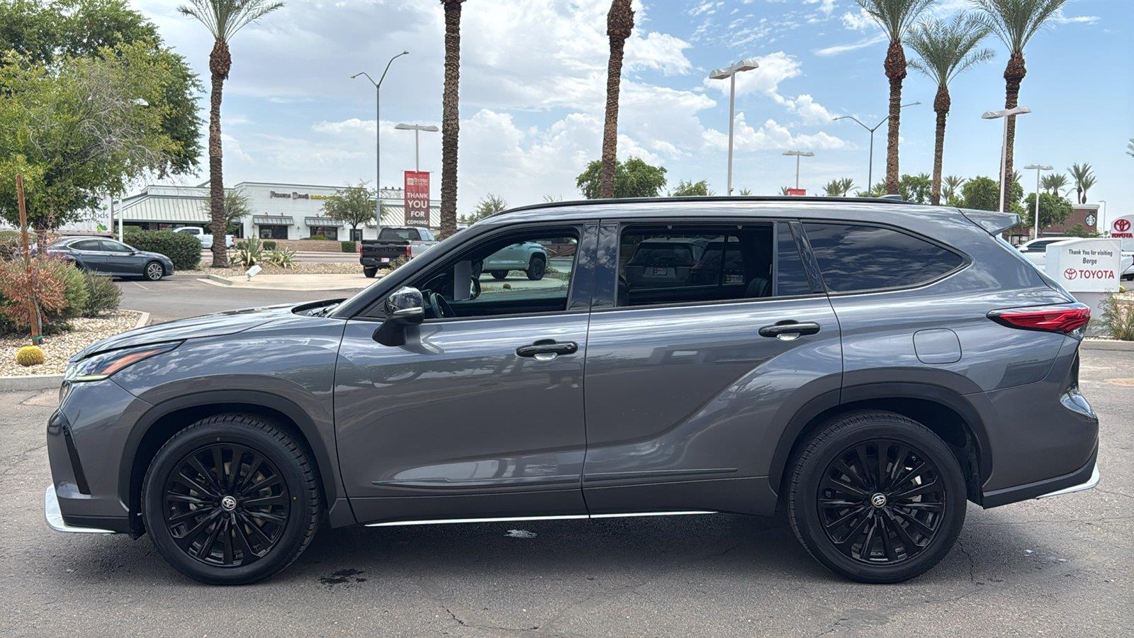 Used 2023 Toyota Highlander SUV