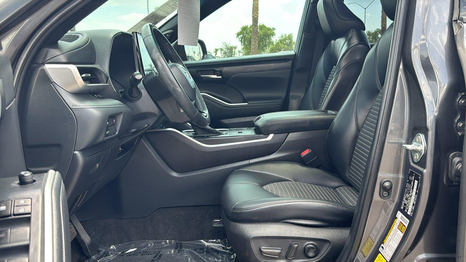 Used 2023 Toyota Highlander SUV
