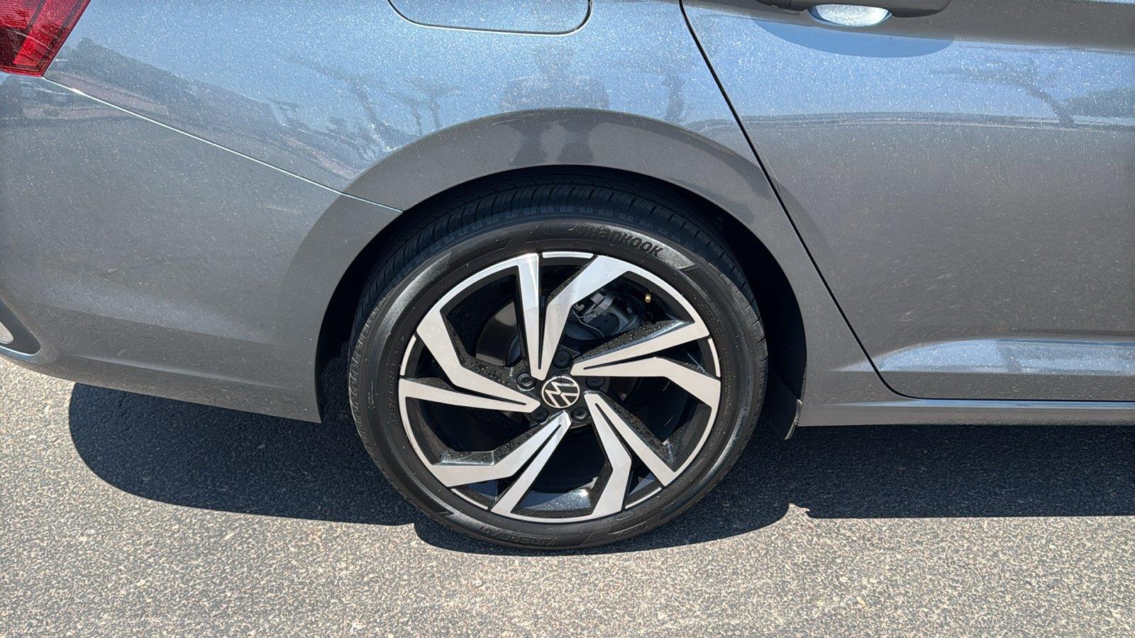 Used 2025 Volkswagen Jetta Sedan