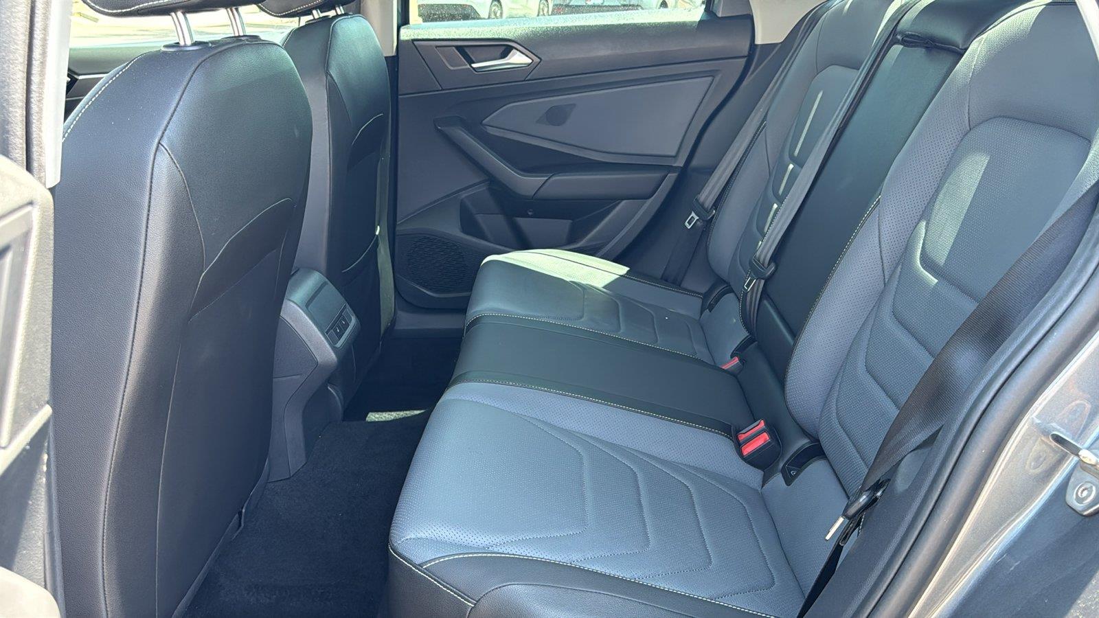 Used 2025 Volkswagen Jetta Sedan