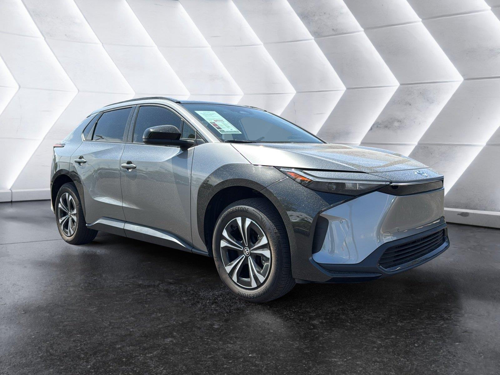 2025 Toyota bZ4X XLE FWD