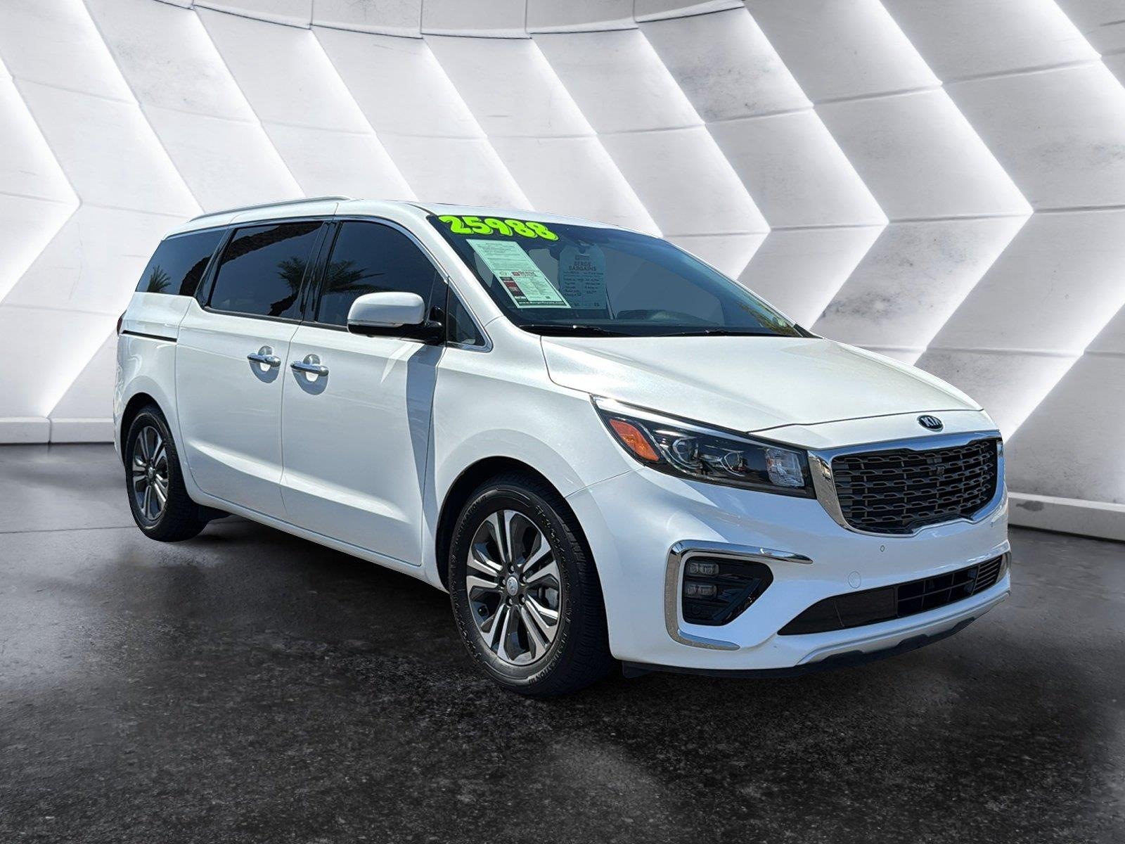 Snow White Pearl 2019 Kia Sedona Minivan Front-Wheel Drive Automatic