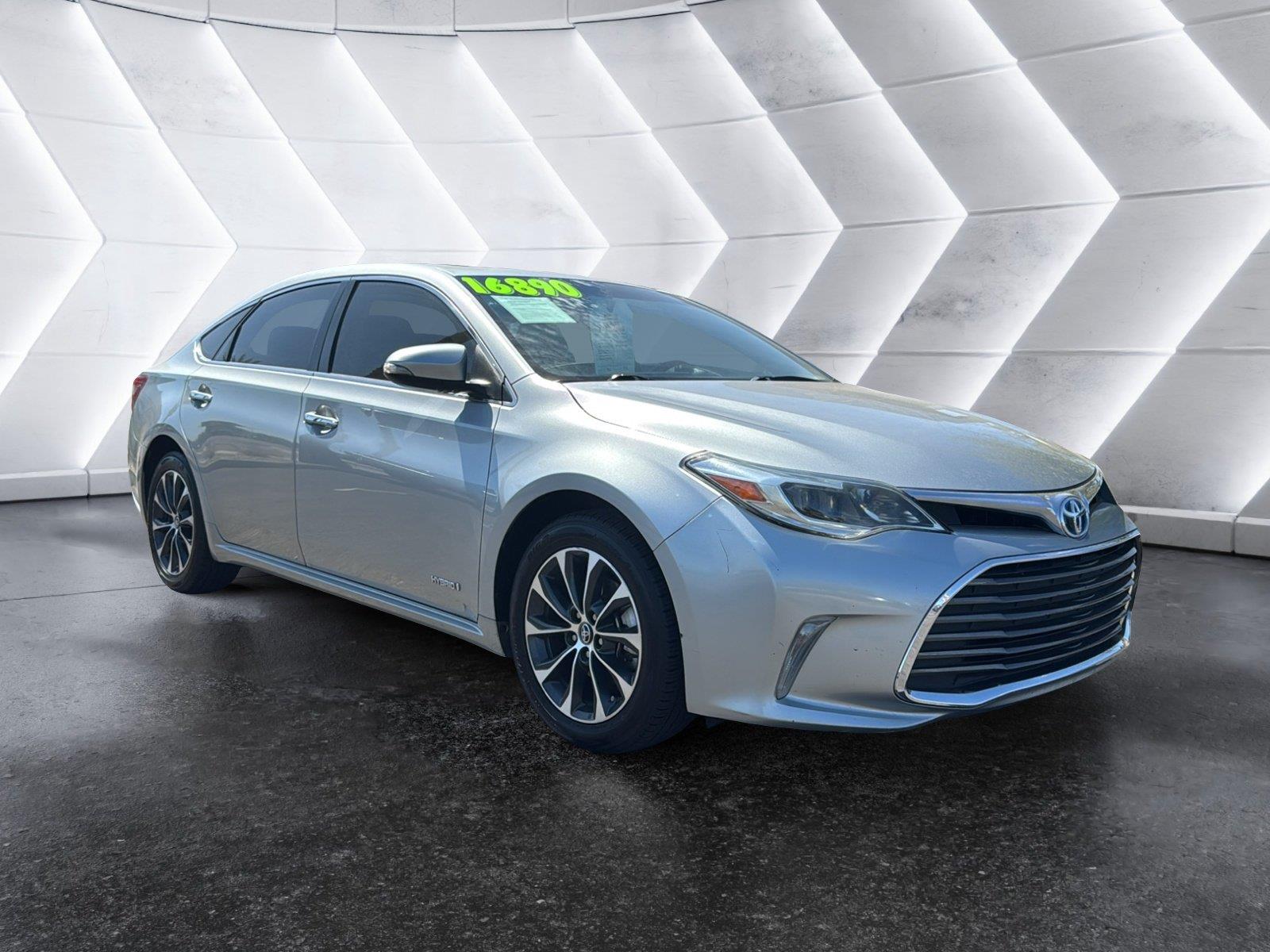 Celestial Silver Metallic 2016 Toyota Avalon Hybrid Sedan Front-Wheel Drive Continuously Variable Transmission