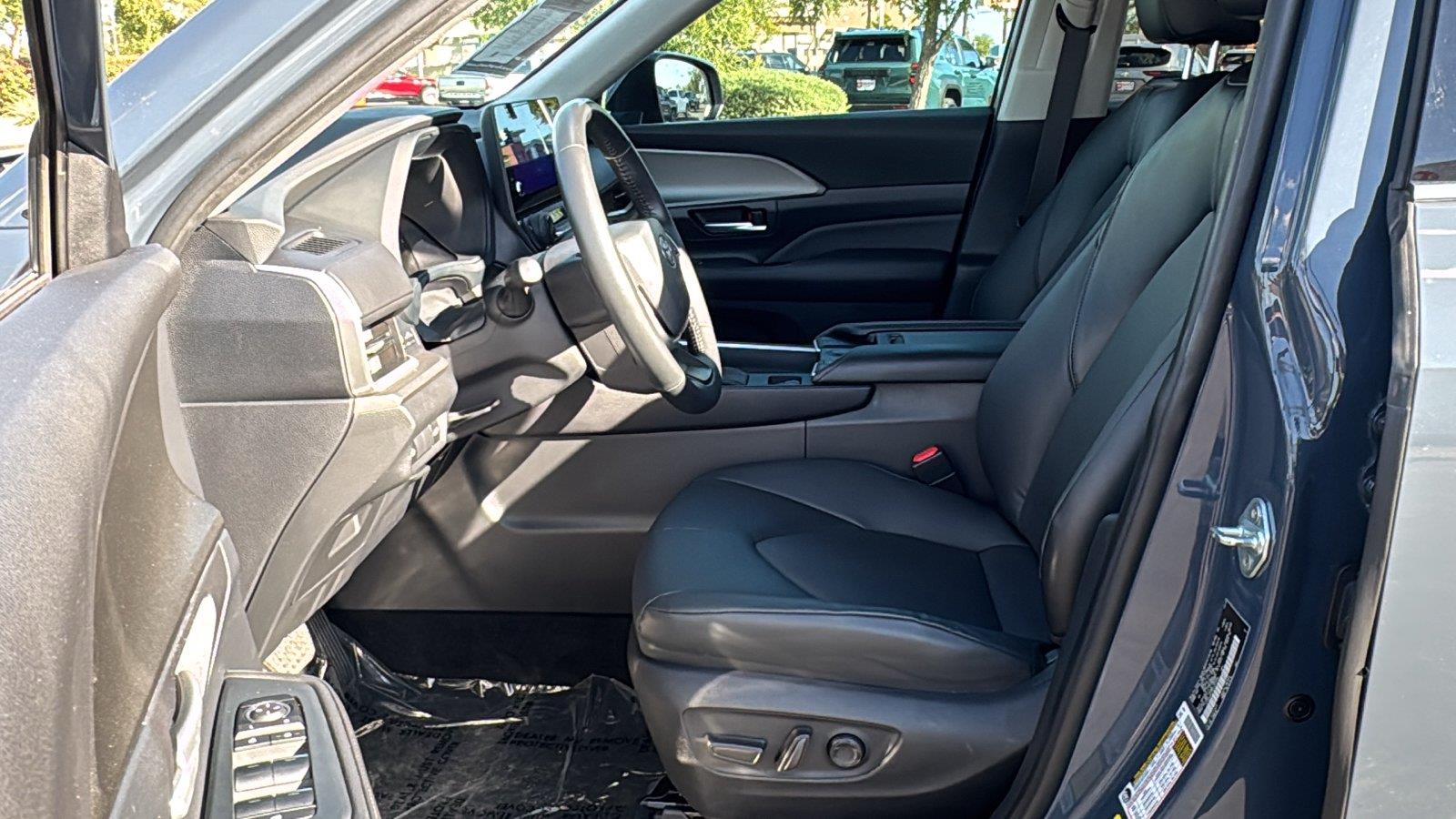 Used 2024 Toyota Grand Highlander SUV