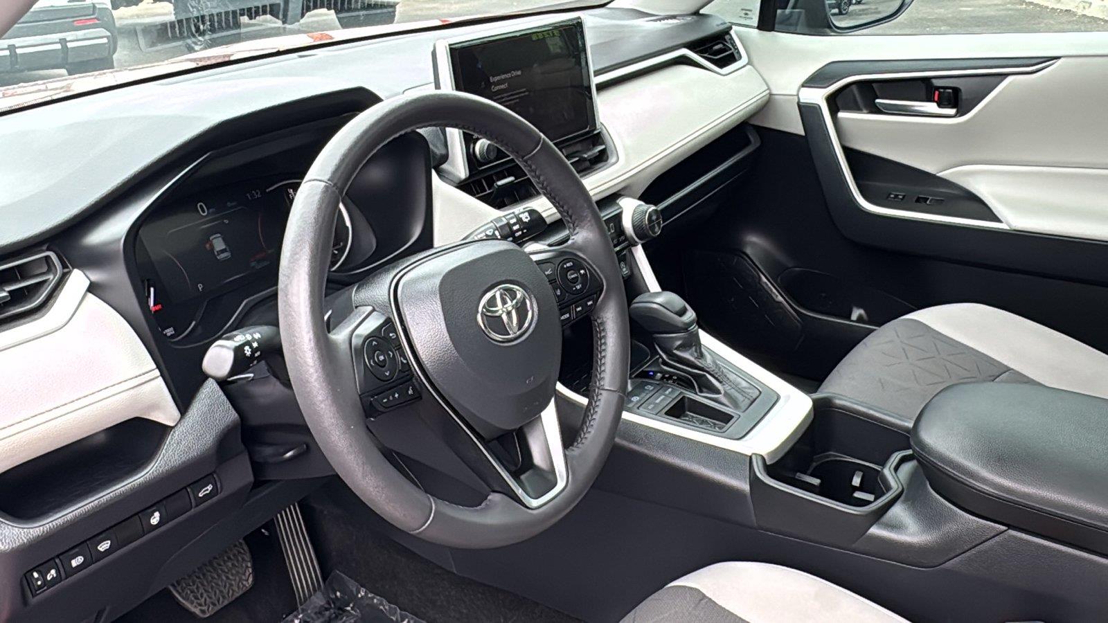 Used 2025 Toyota RAV4 SUV