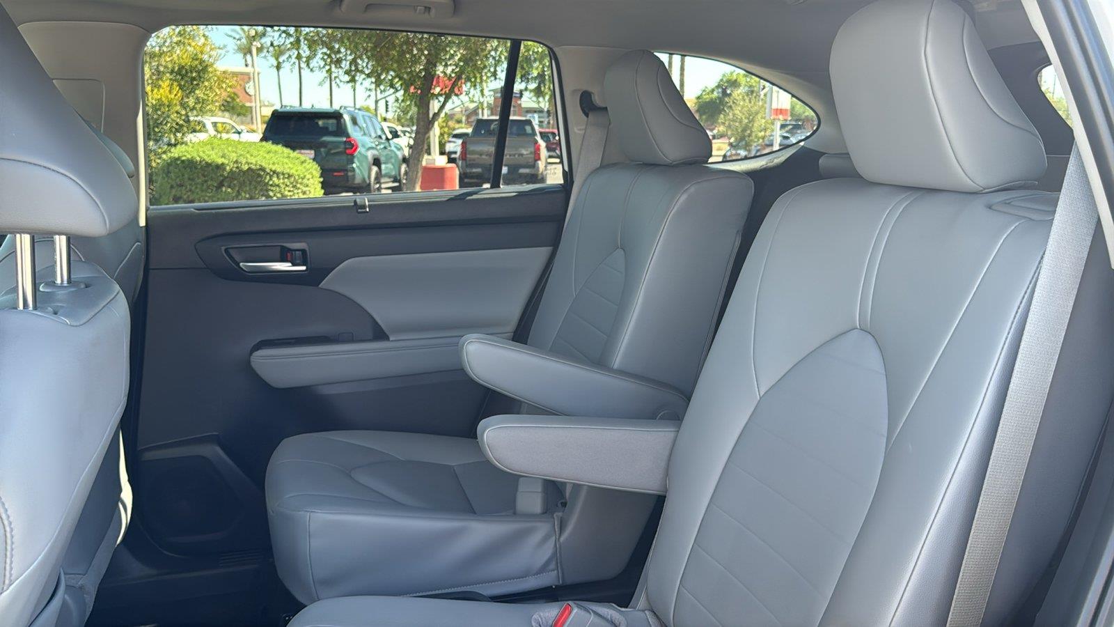 Used 2026 Toyota Highlander SUV