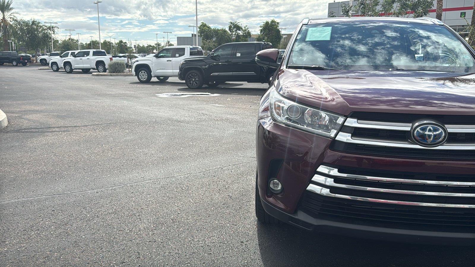 Used 2019 Toyota Highlander Hybrid SUV