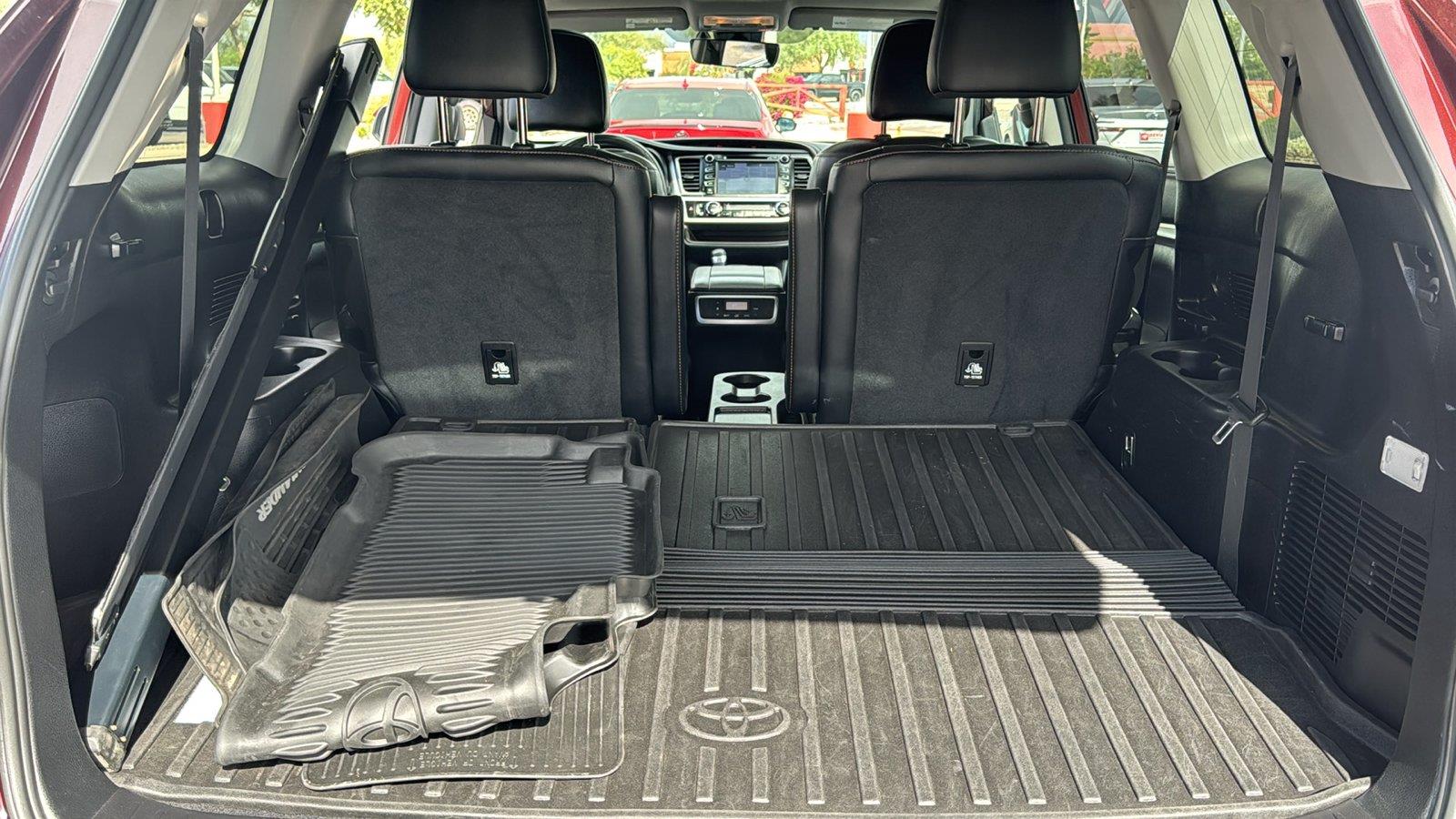 Used 2019 Toyota Highlander Hybrid SUV