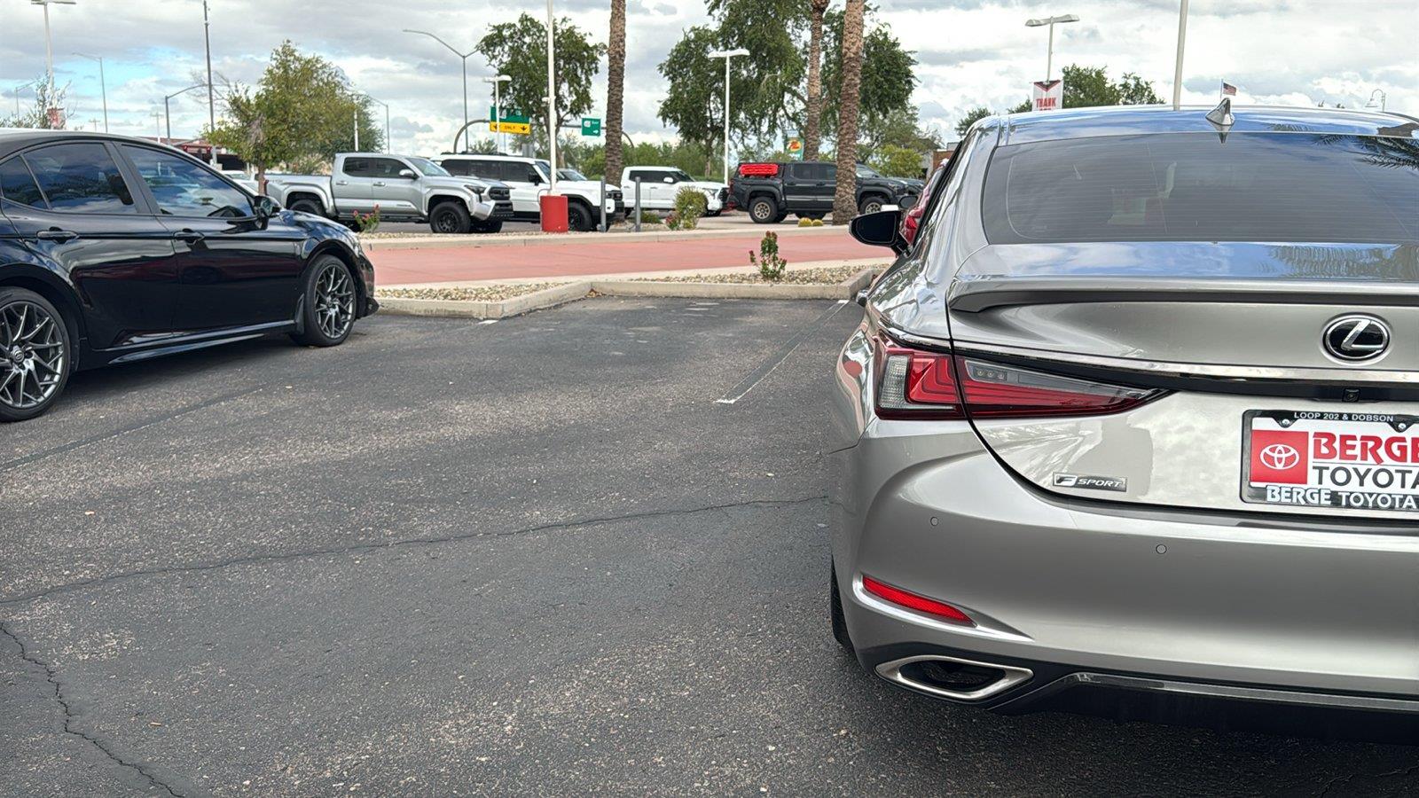 Used 2021 Lexus ES Sedan