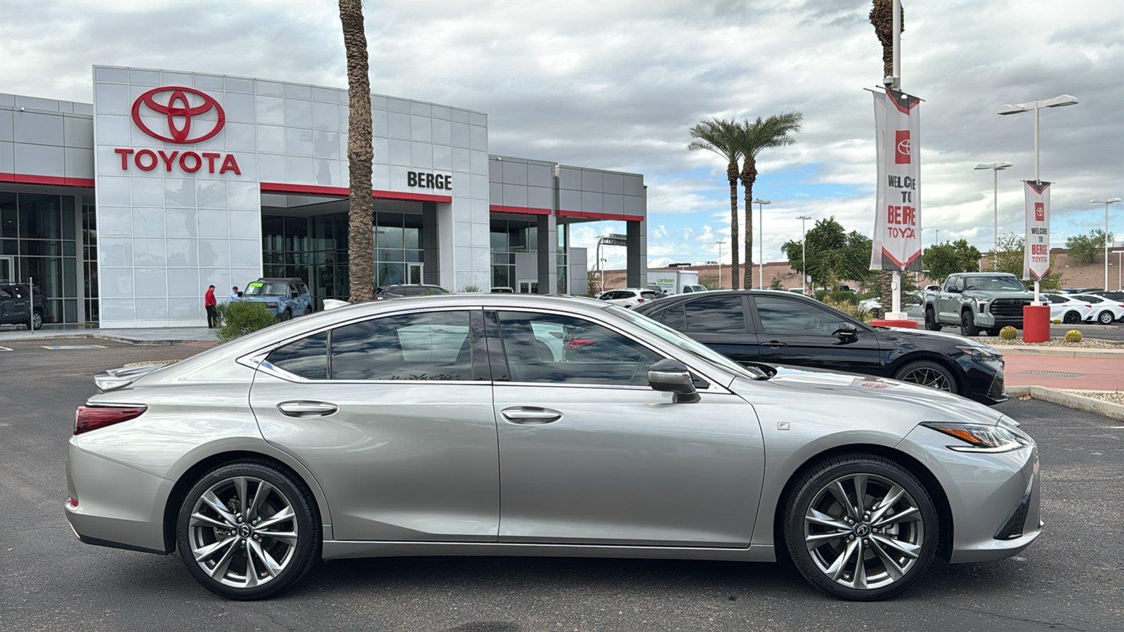Used 2021 Lexus ES Sedan