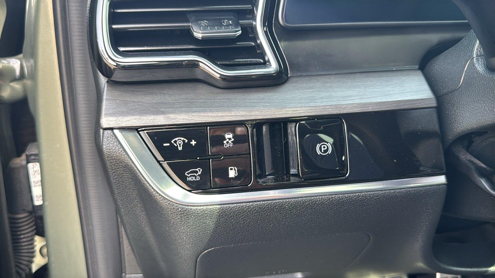 Used 2025 Kia Sportage Plug-In Hybrid SUV