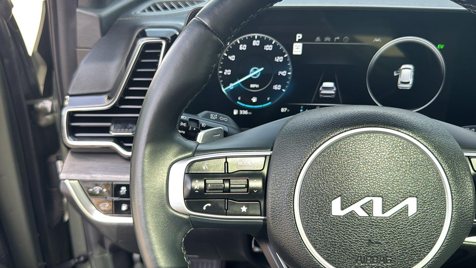 Used 2025 Kia Sportage Plug-In Hybrid SUV