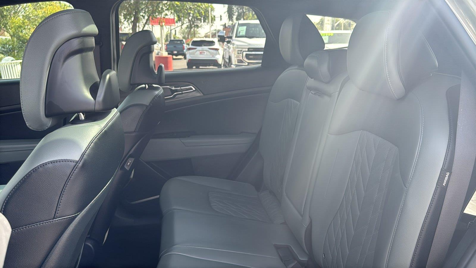 Used 2025 Kia Sportage Plug-In Hybrid SUV