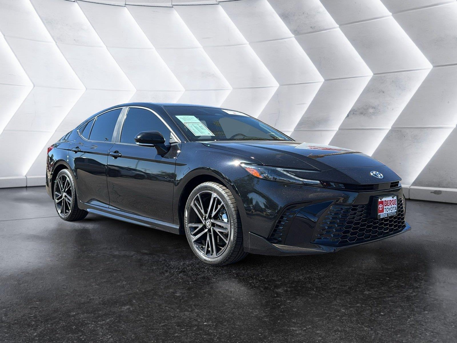 2025 Toyota Camry XSE FWD
