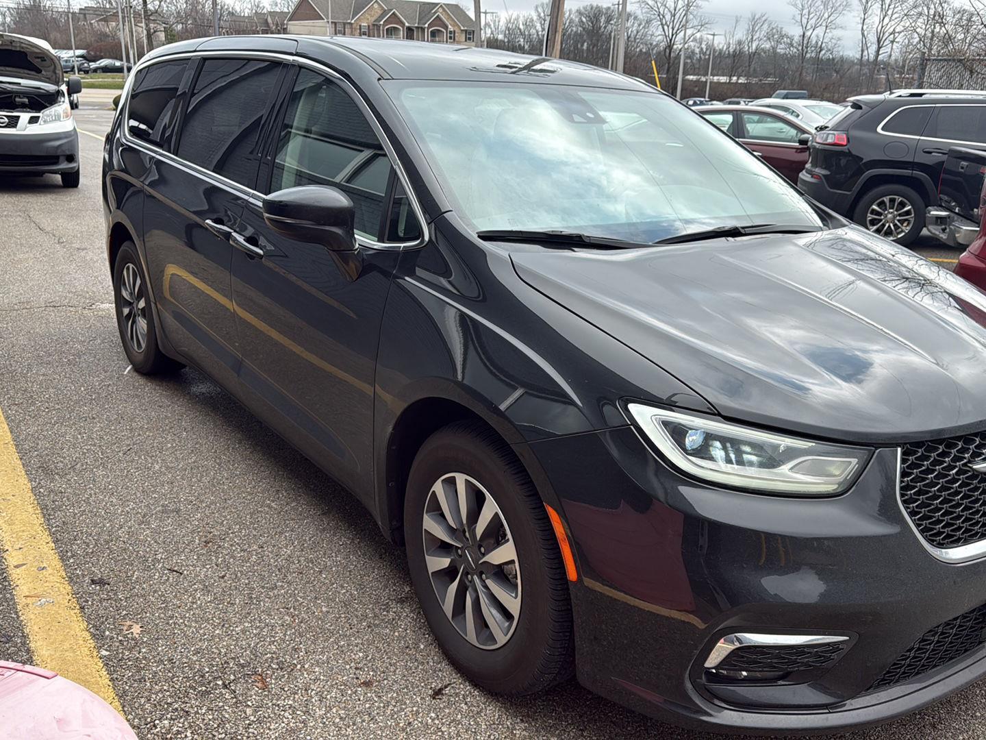 2024 Chrysler Pacifica Hybrid Select FWD