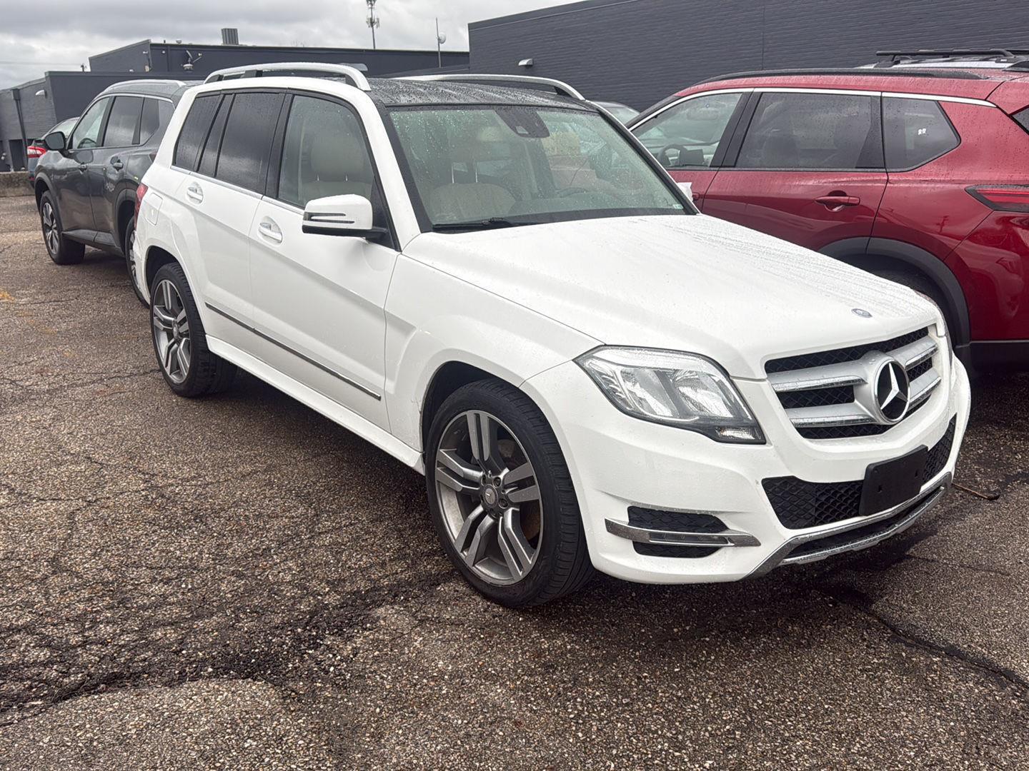 Polar White 2015 Mercedes-Benz GLK 350 SUV / Crossover Rear-Wheel Drive Automatic