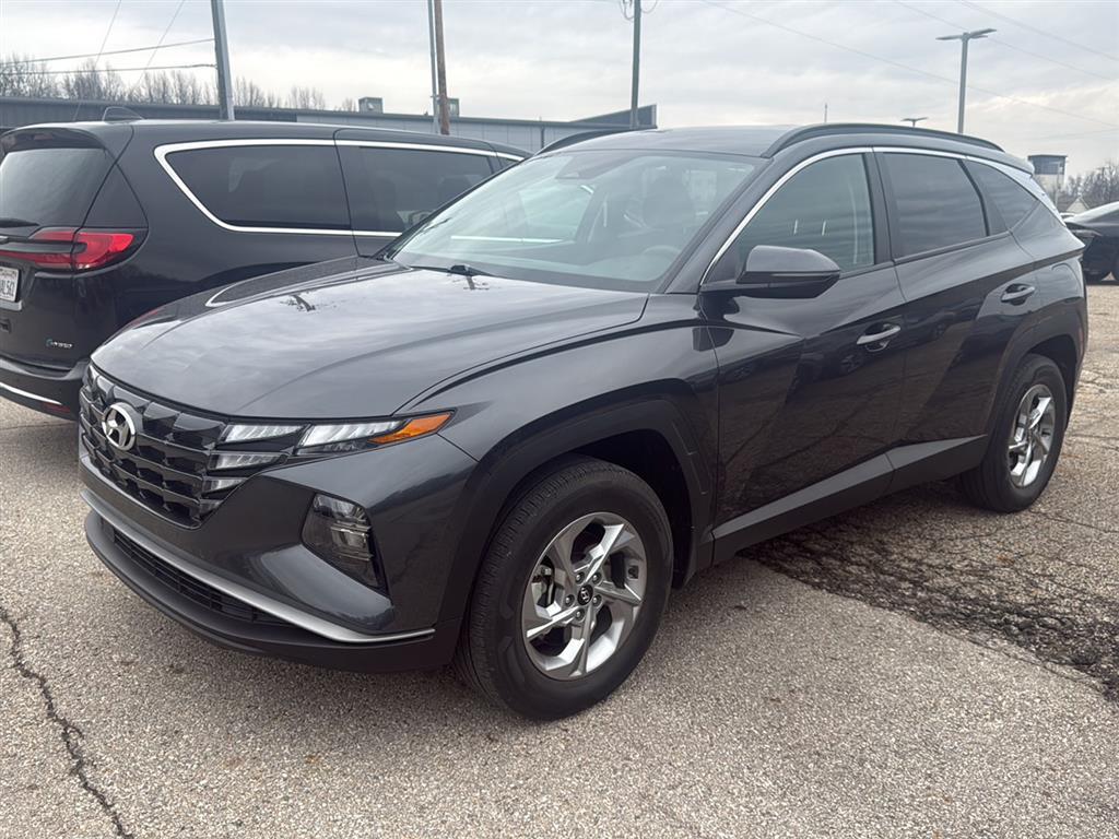 View vehicle photo 3