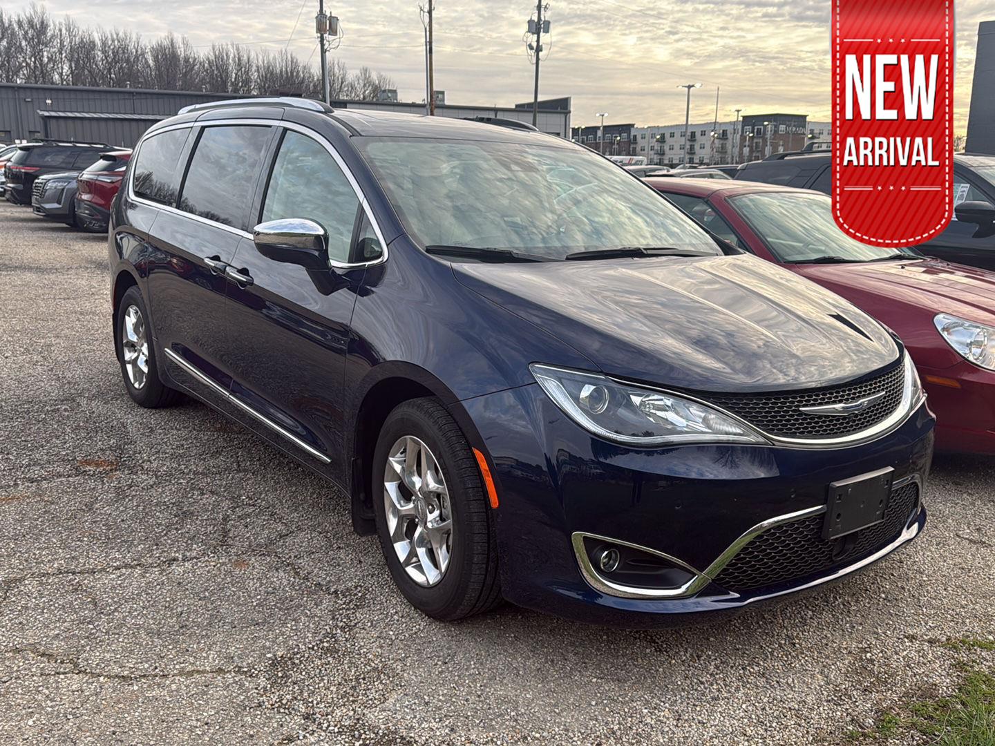 2018 Chrysler Pacifica Limited FWD