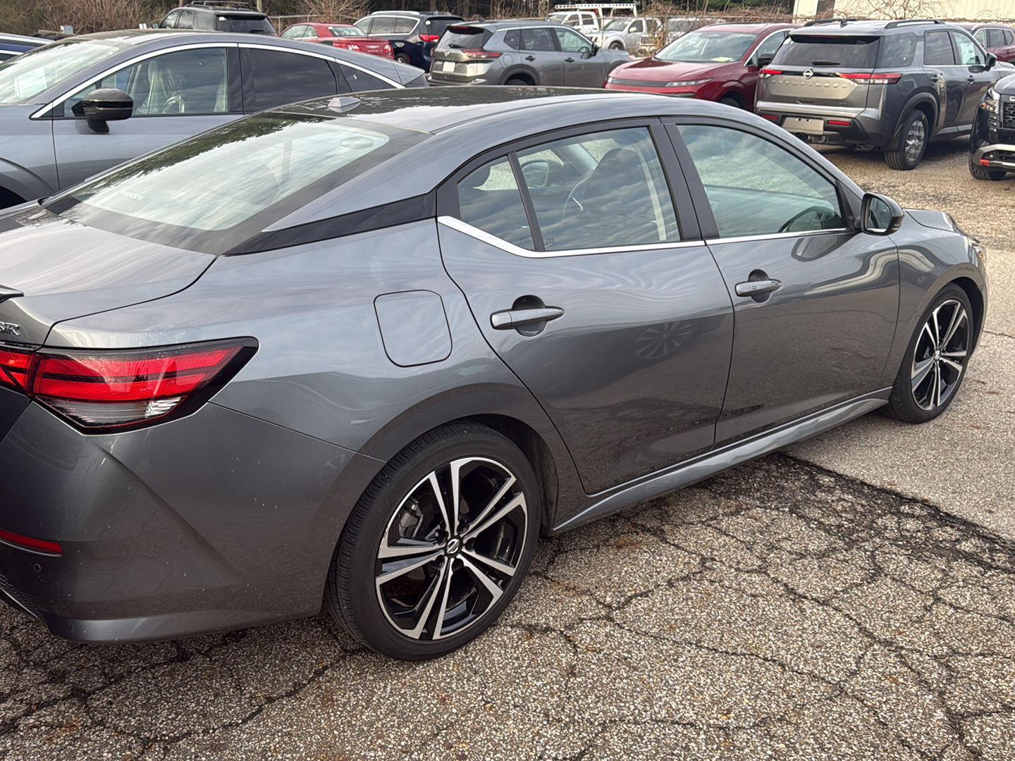 View vehicle photo 7