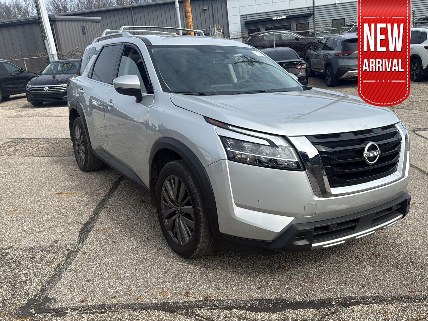 2024 Nissan Pathfinder SL FWD