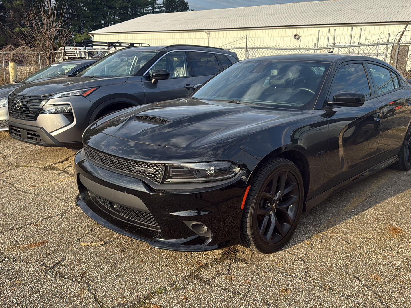 View vehicle photo 3