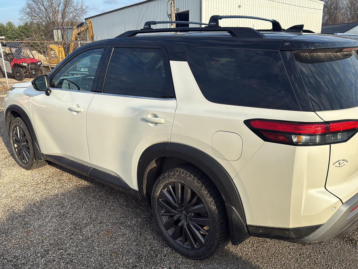 View vehicle photo 6