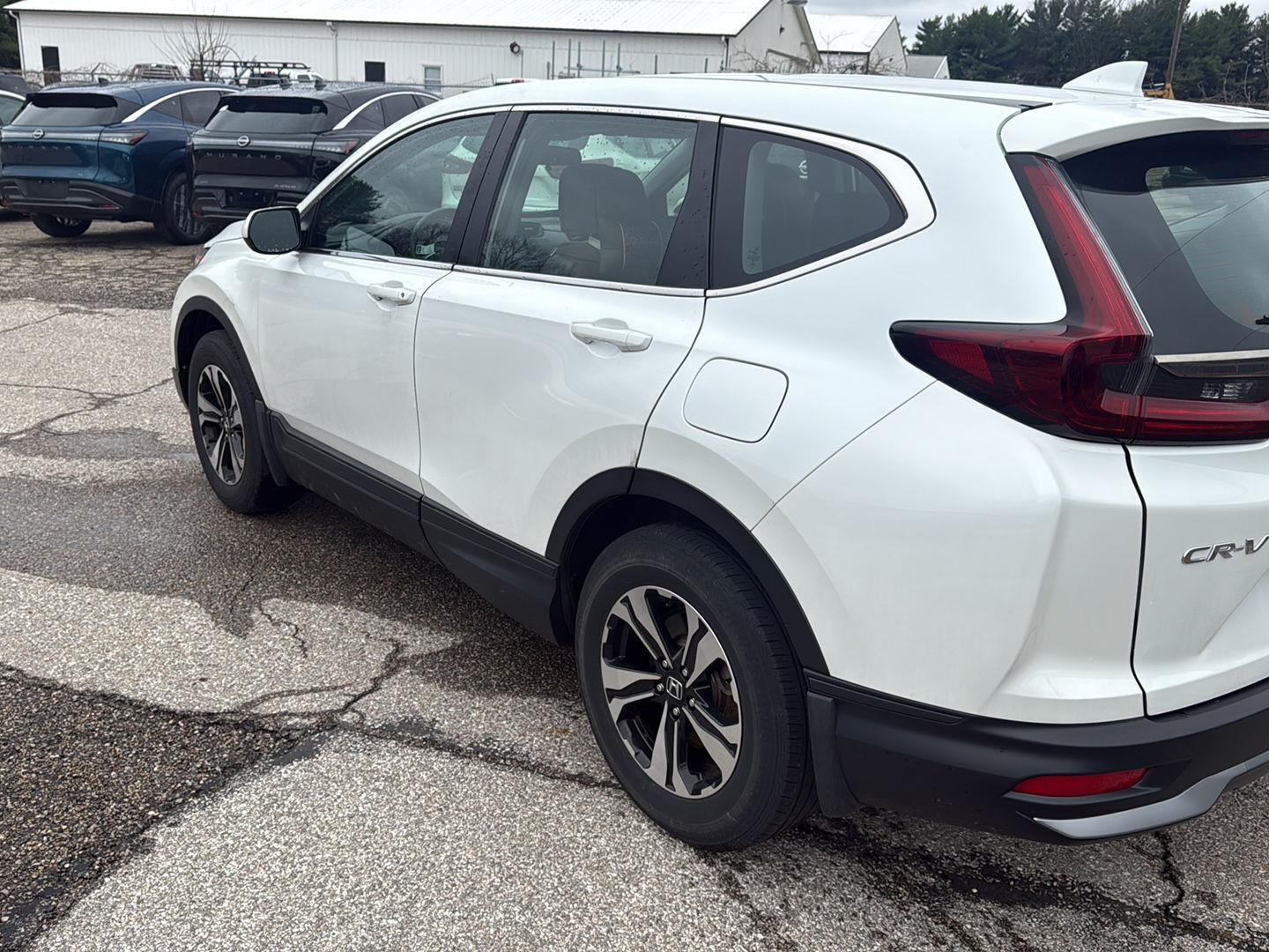 View vehicle photo 6