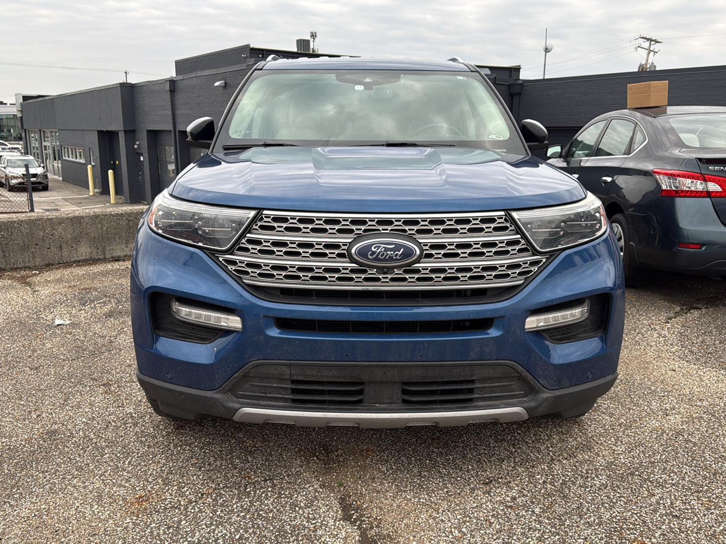 View vehicle photo 2