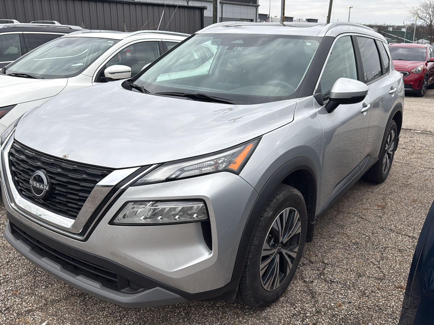 View vehicle photo 3