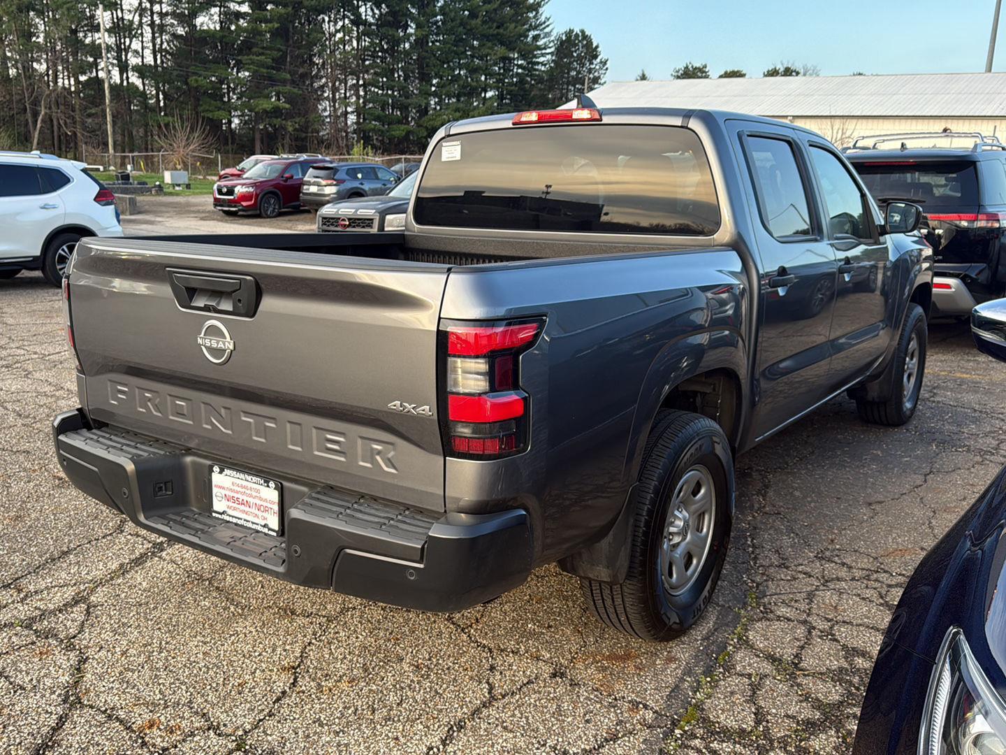 View vehicle photo 7