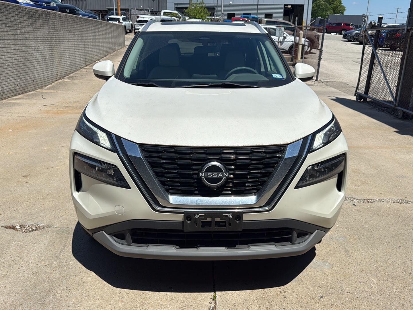 View vehicle photo 2