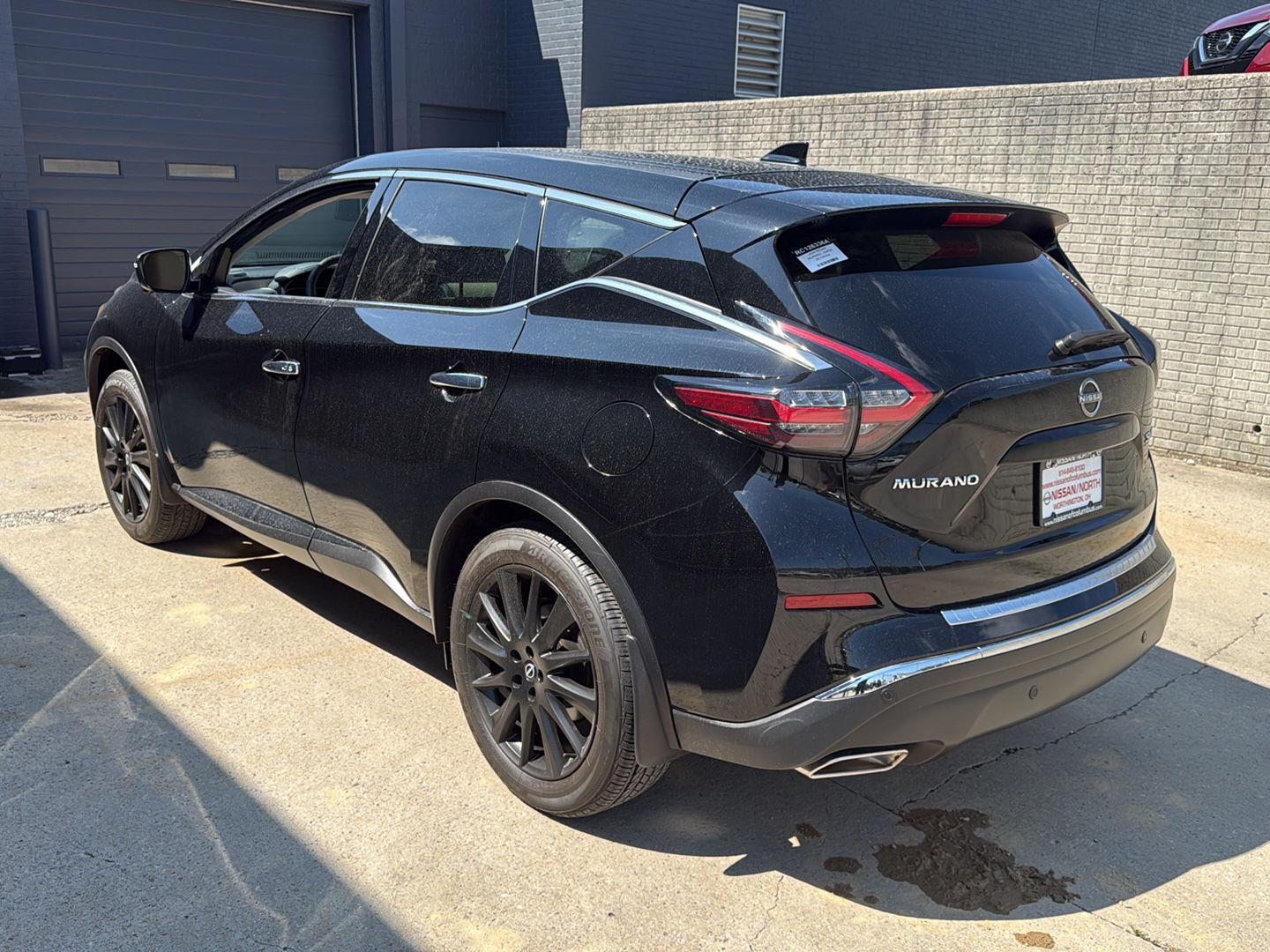 View vehicle photo 4