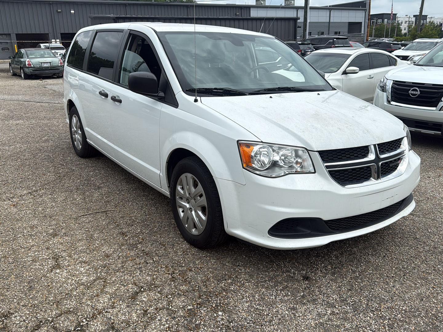 White Knuckle Clearcoat 2019 Dodge Grand Caravan Minivan Front-Wheel Drive 6-Speed Automatic