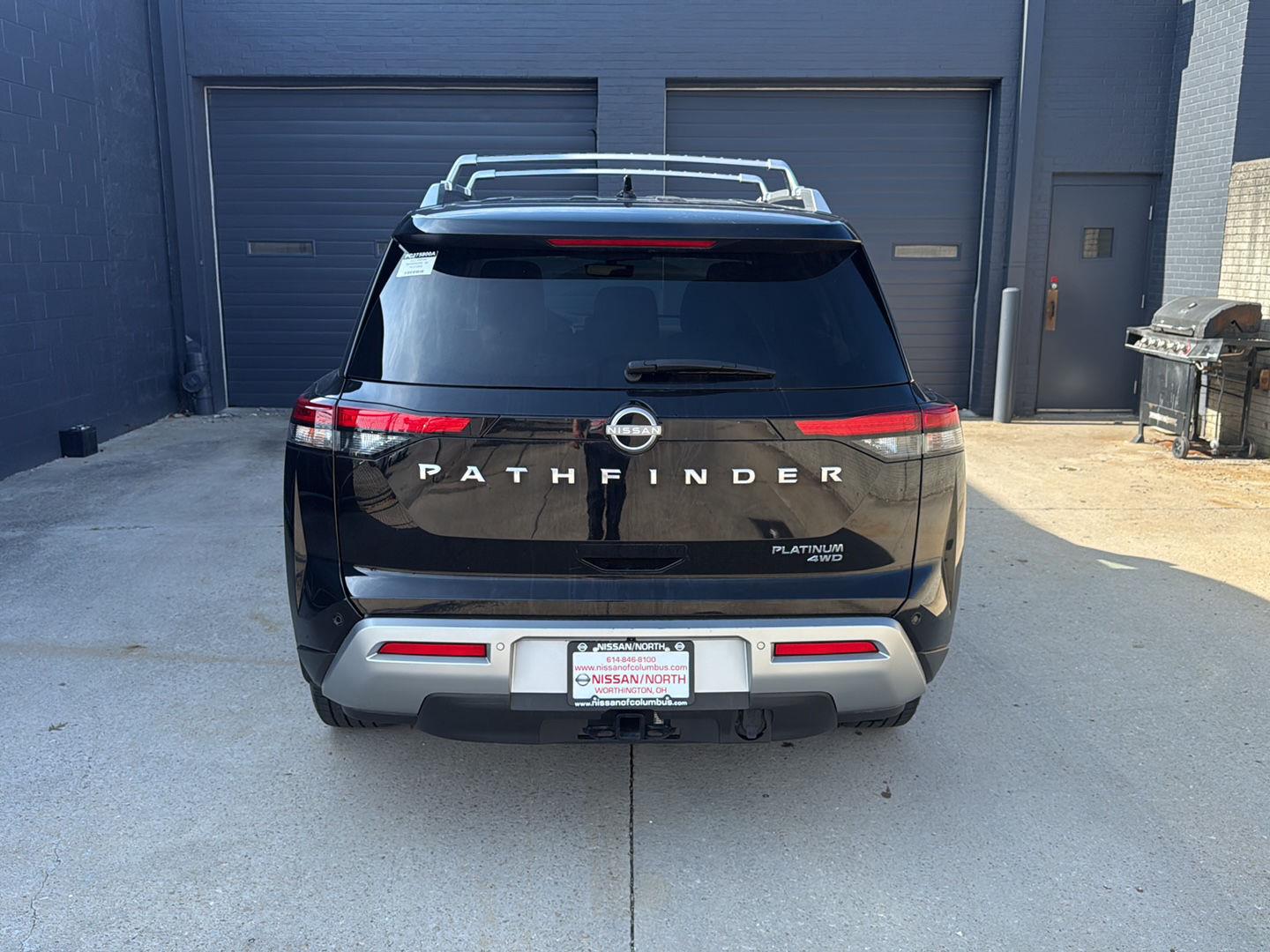 View vehicle photo 5