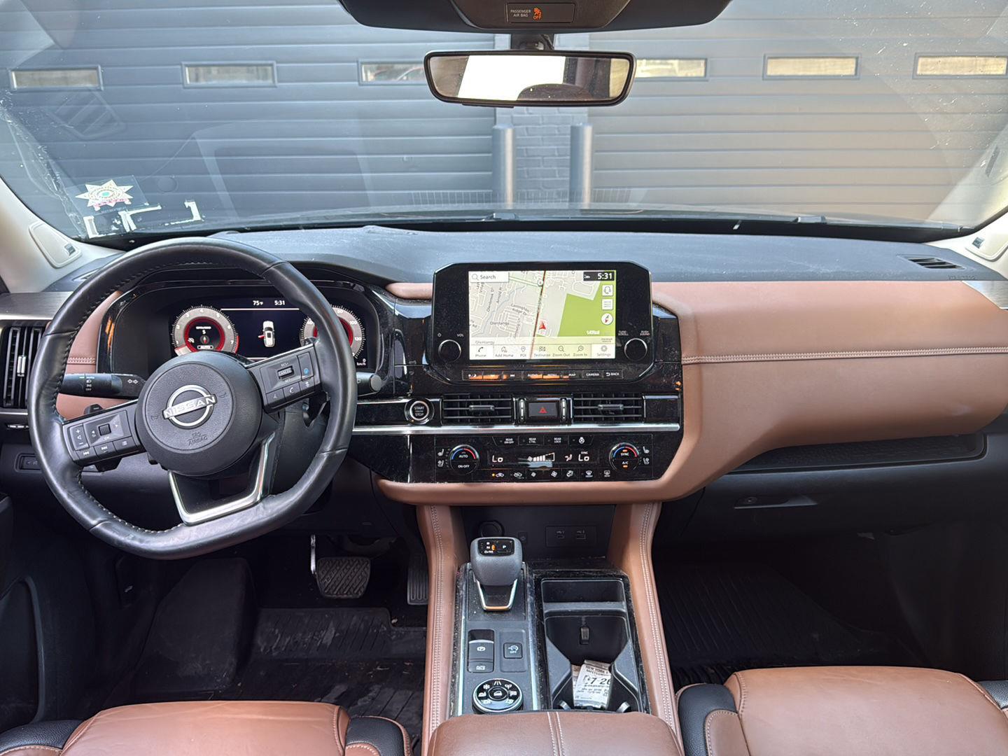 View vehicle photo 7
