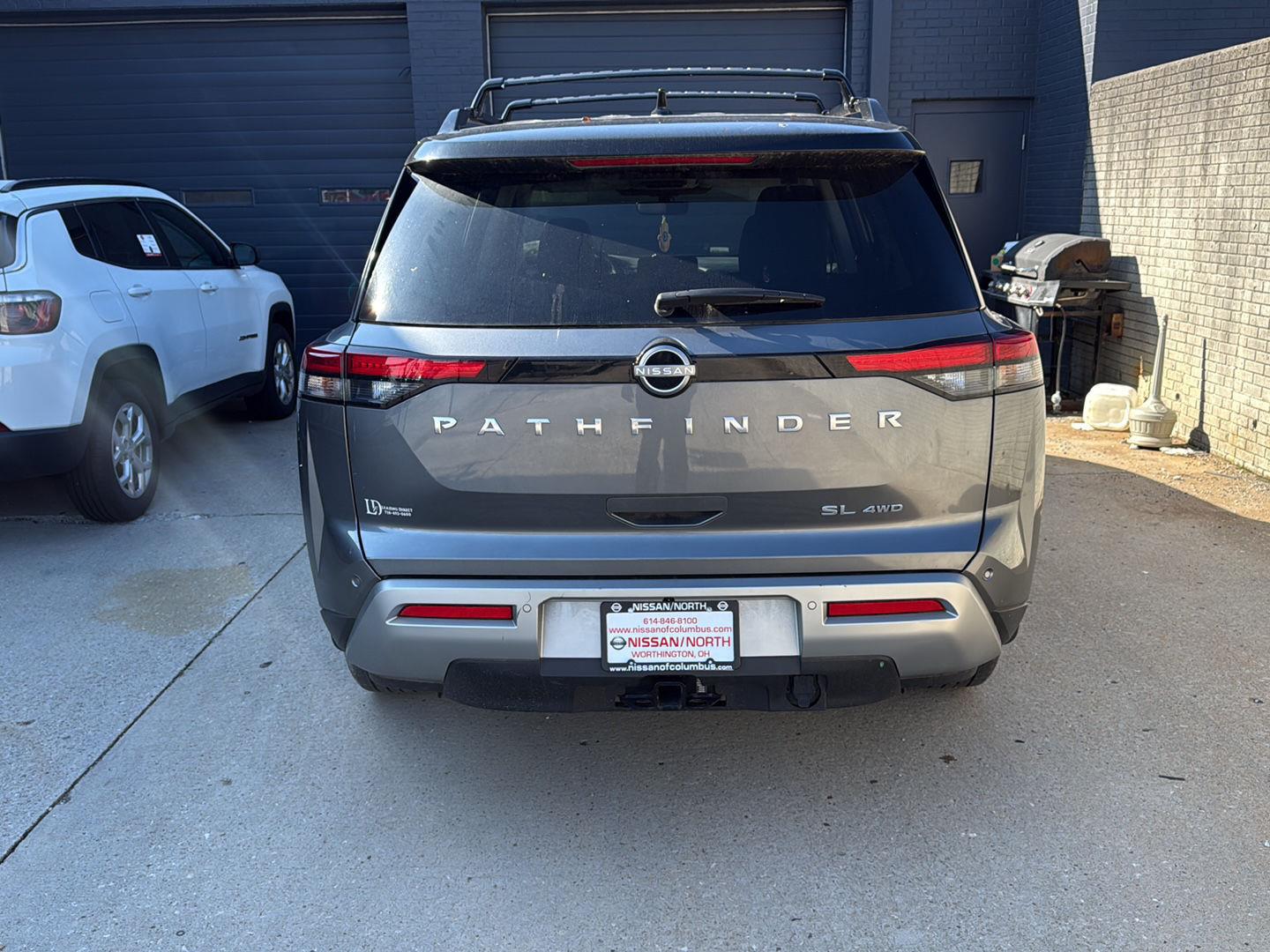 View vehicle photo 5