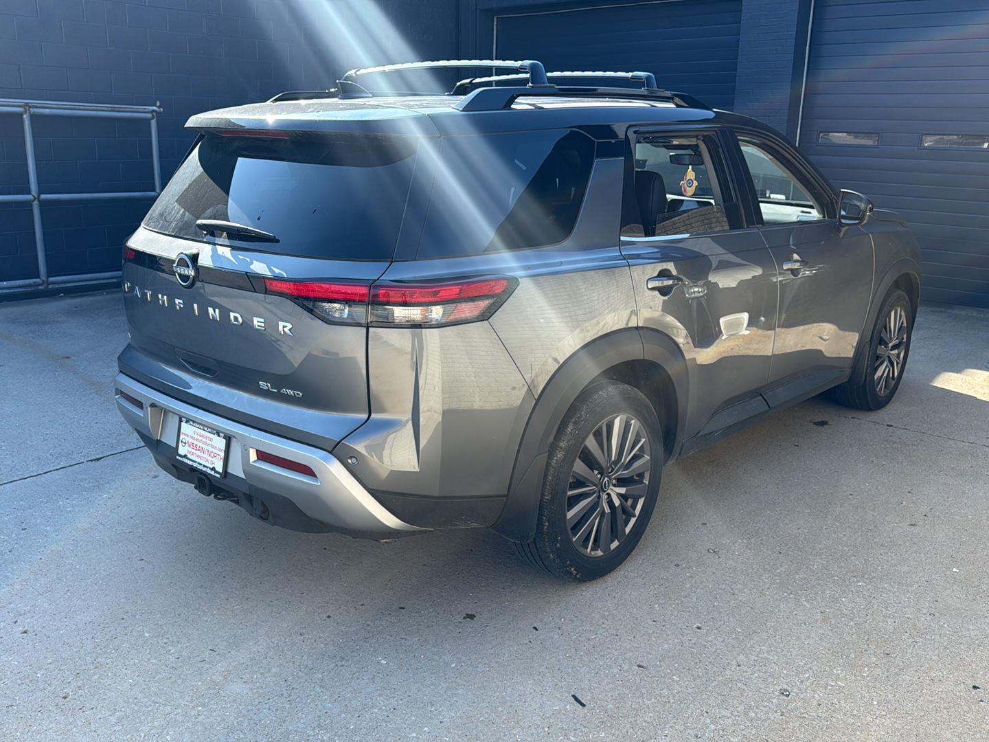 View vehicle photo 6