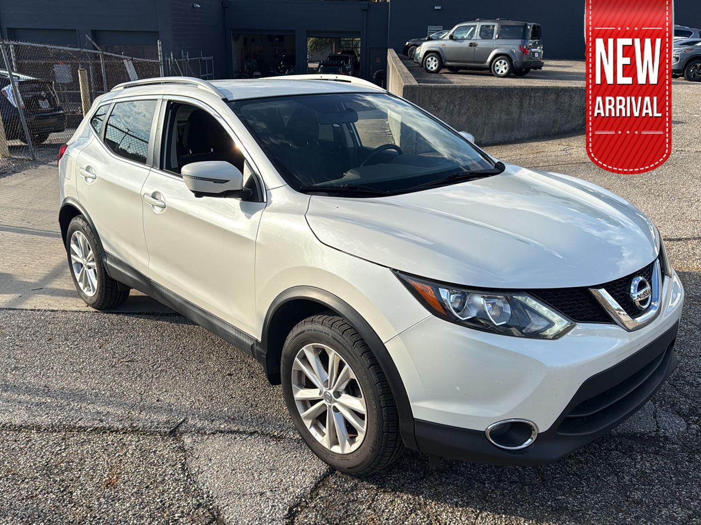 Pearl White 2017 Nissan Rogue Sport SUV / Crossover All-Wheel Drive Continuously Variable Transmission