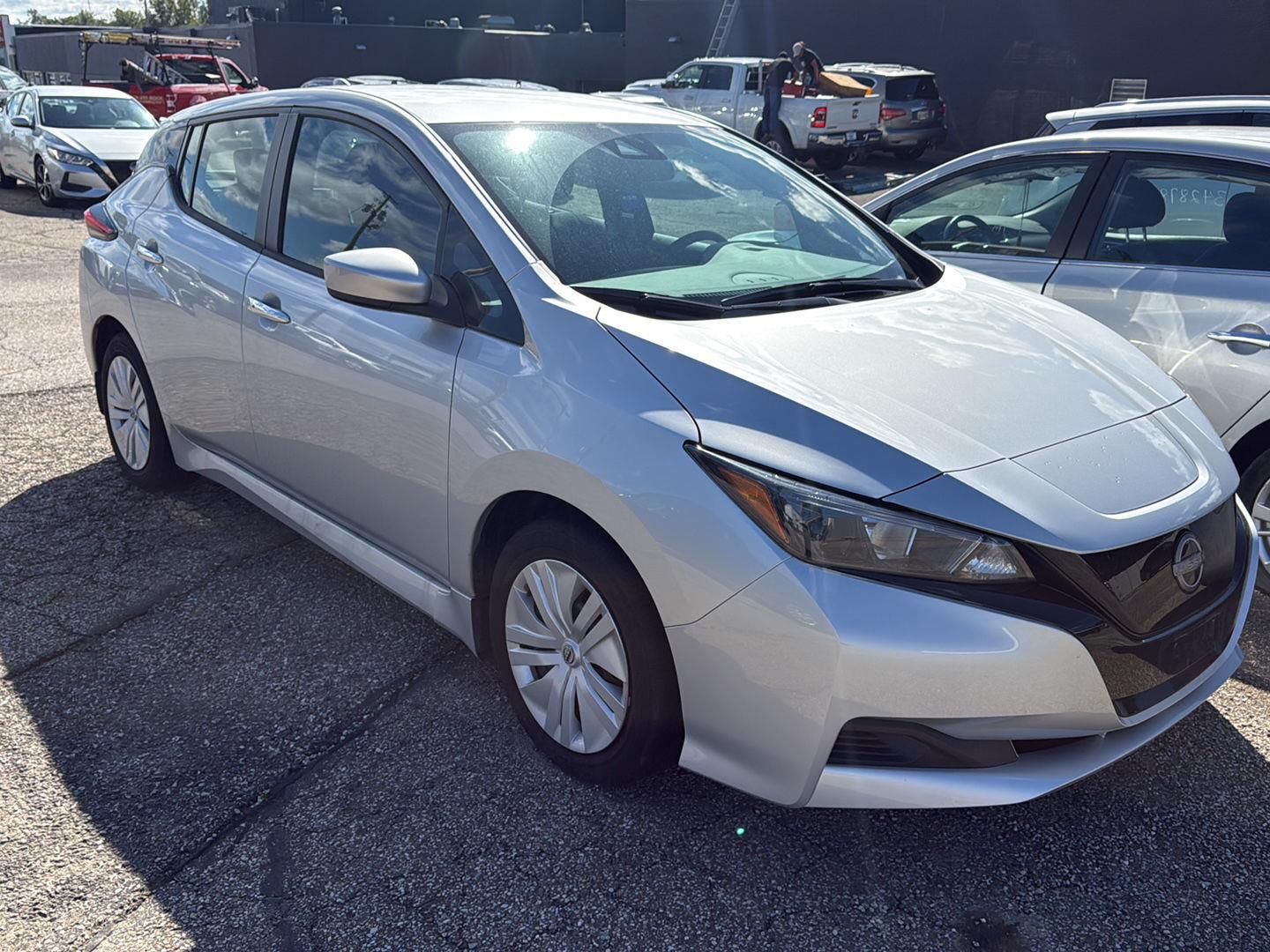 2025 Nissan LEAF S FWD