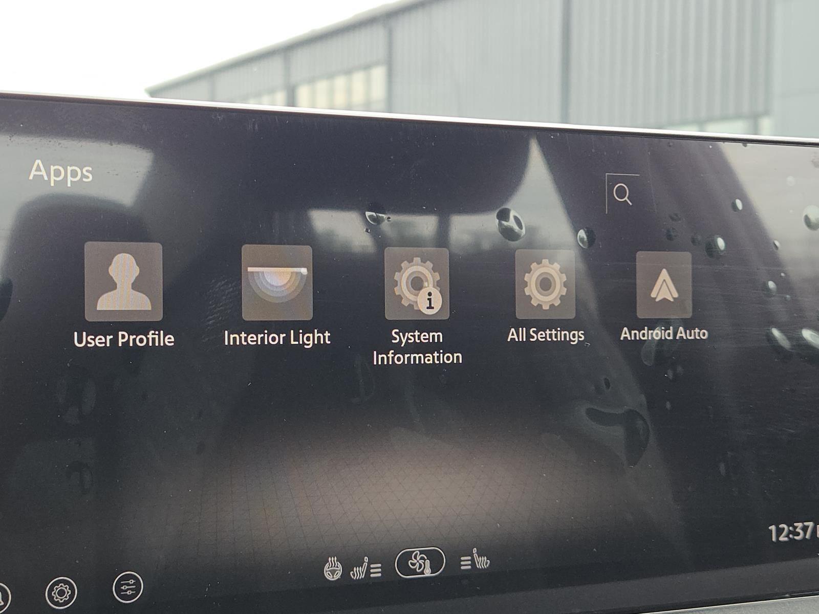 View vehicle photo 4