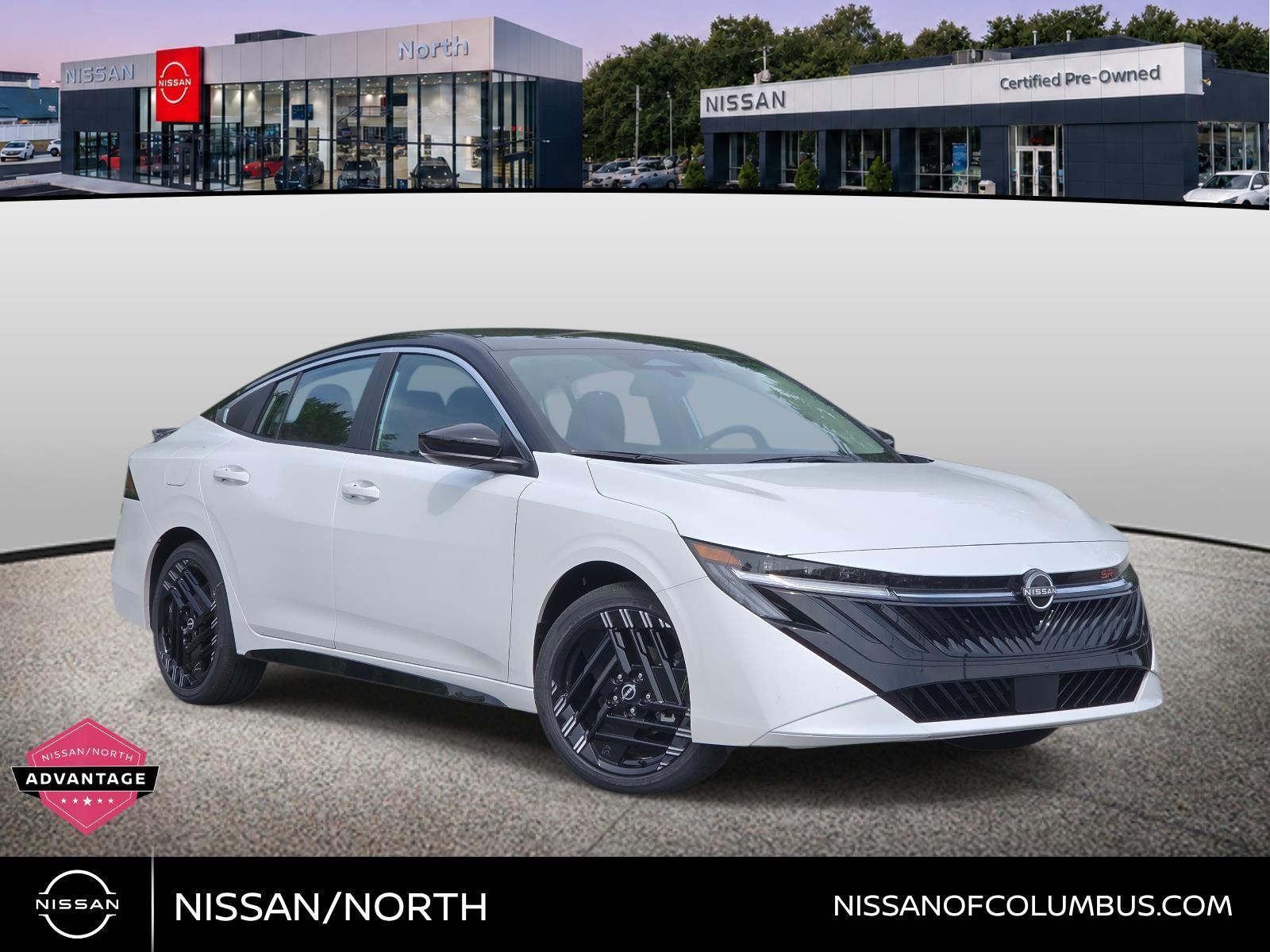 Aspen White Tricoat/Super Black 2026 Nissan Sentra Sedan Front-Wheel Drive Continuously Variable Transmission