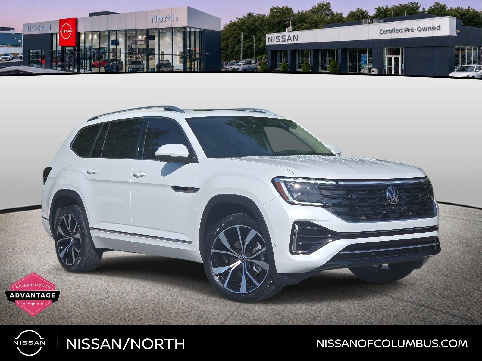 Opal White Pearl 2024 Volkswagen Atlas SUV / Crossover All-Wheel Drive Automatic