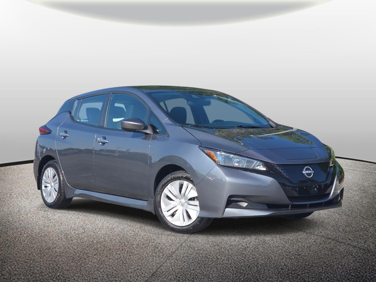 Gray (Gun Metallic) 2023 Nissan LEAF Hatchback Front-Wheel Drive Automatic